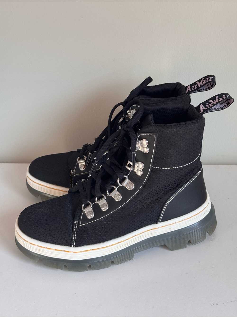 DR. MARTENS COMBS WOMEN’S POLY & LEATHER CASUAL COMBAT CHUNKY PLATFORM BOOTS 6